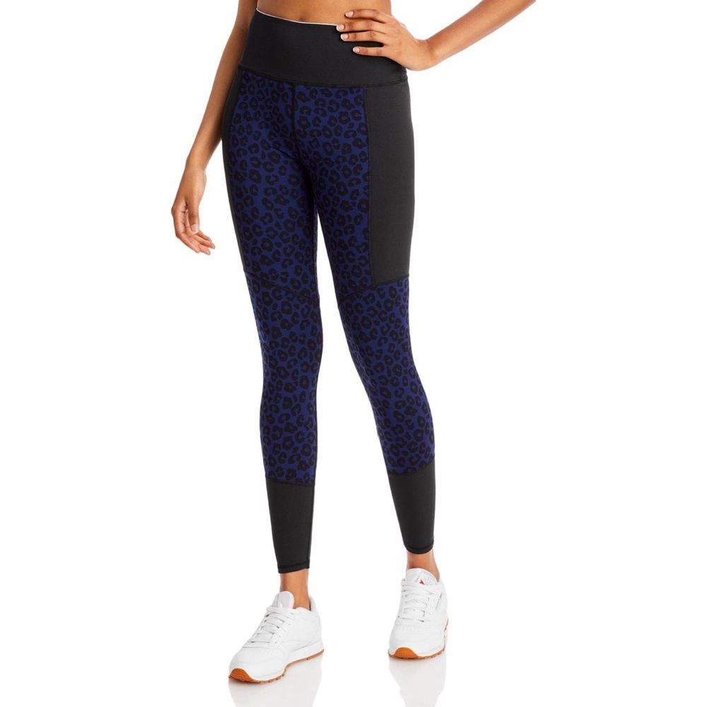NEW Bloomingdale’s Aqua Women’s Animal Print Jacquard Athletic Leggings